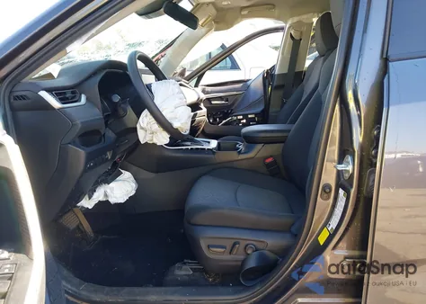 2022 Toyota Rav4 Xle from USA, damaged, VIN 2T3W1RFV2NC187373